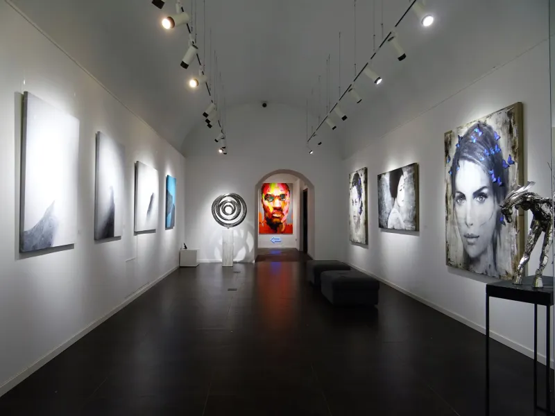 Living Among Masterpieces: The Rise of the Private Museum Home